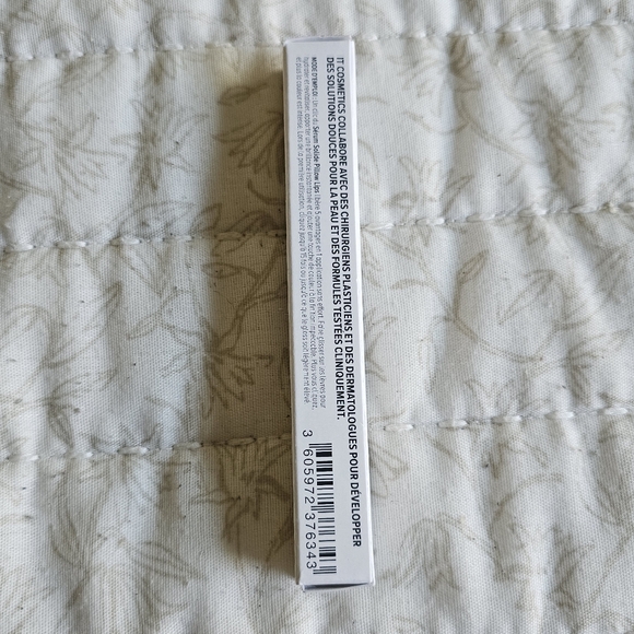 NIB It Cosmetics Pillow Lips Solid Serum 5-in-1 Tinted Gloss - Like A Dream - Picture 5 of 6